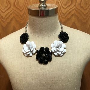 Chunky Black & White Flower Necklace
